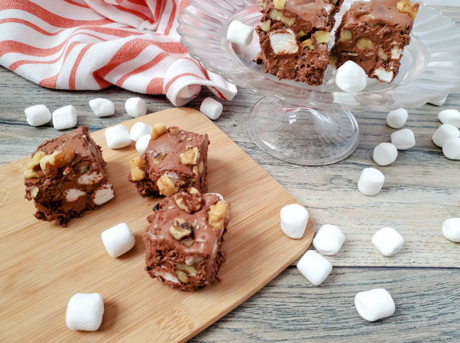 Old Fashioned Fudge with Marshmallows and Walnuts